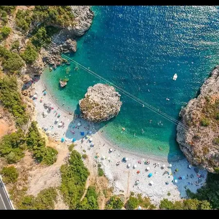 Sea And Sun Apartment *